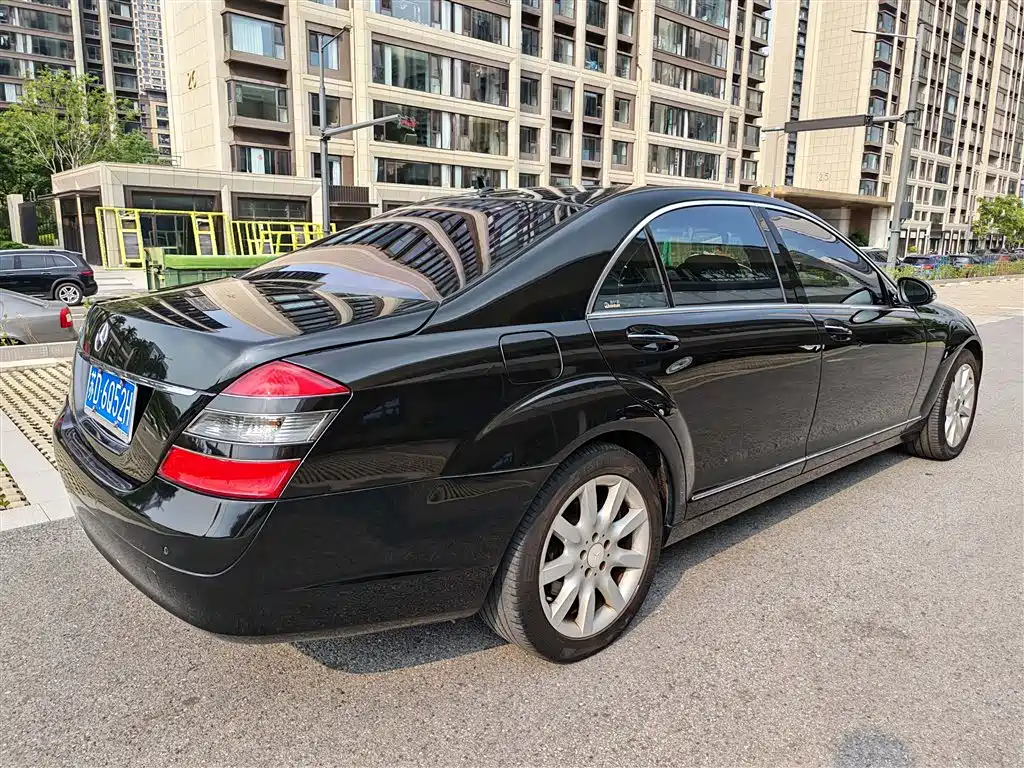 صورة 4 - Mercedes-Benz S-Class