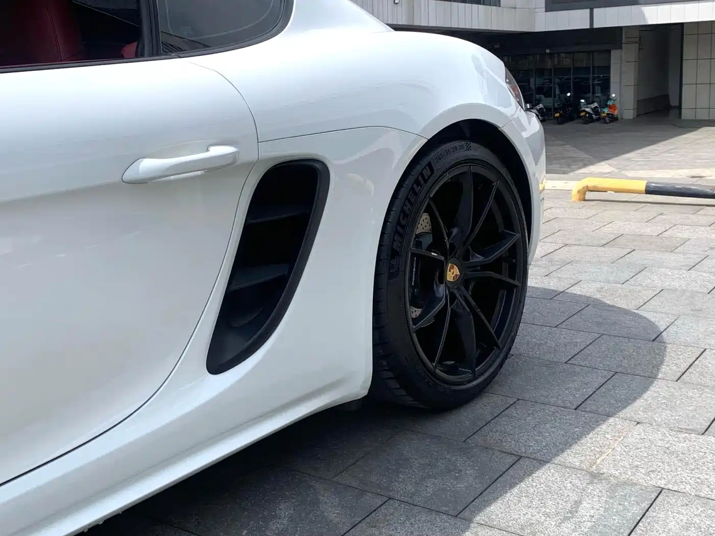 Porsche 718 2016 Cayman 2.0T фото 6