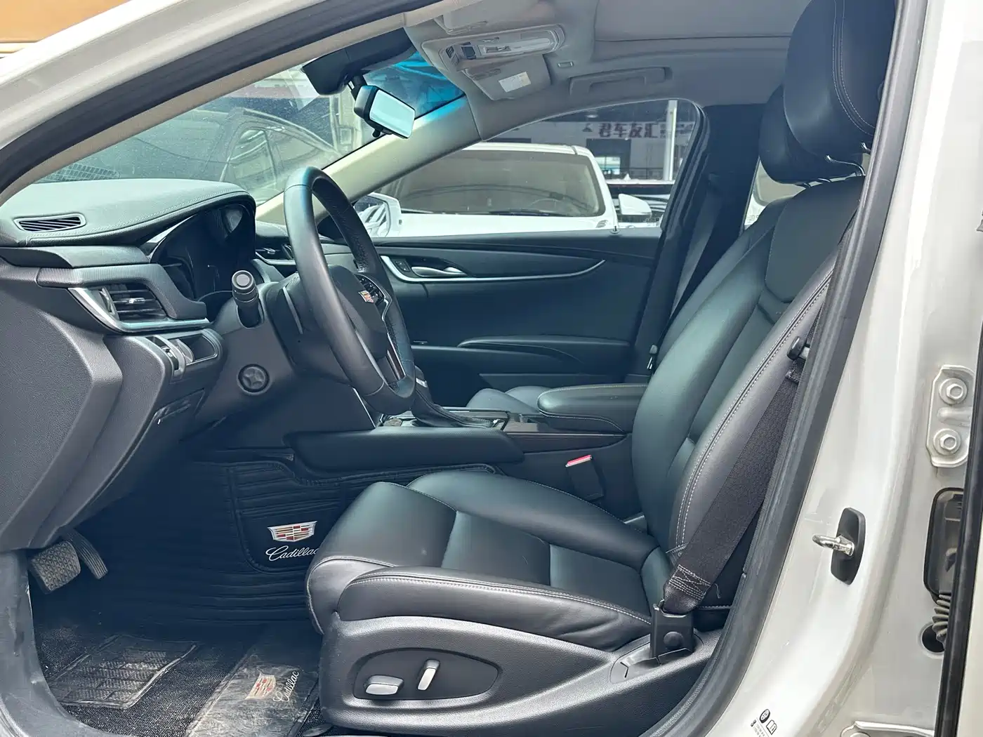 Cadillac XTS 2018 28T Technology фото 7