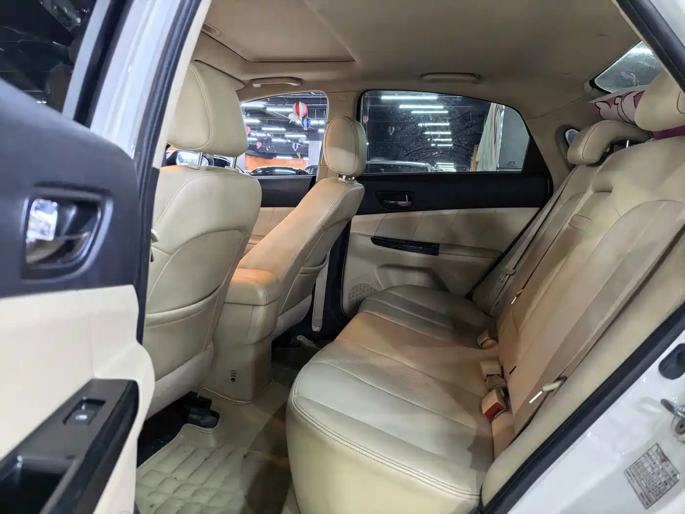 Photo 5 - Changan Eado