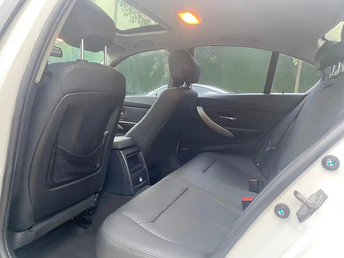 BMW 3 Series 2015 316i Progressive фото 5