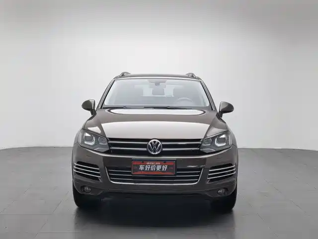 Volkswagen Touareg 2011 3.0TSI Comfort — фото 3