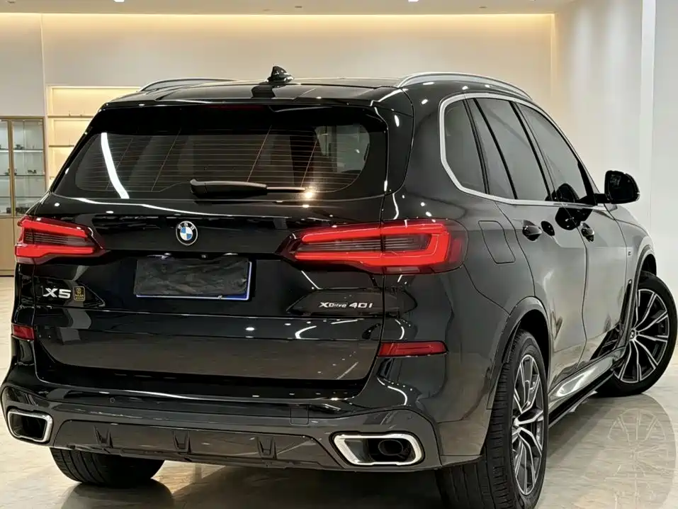 Photo 8 - BMW X5 (Import)