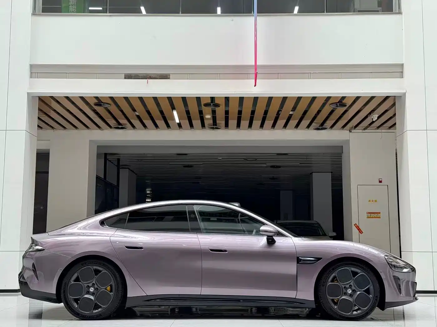 XIAOMI CAR XIAOMI SU7