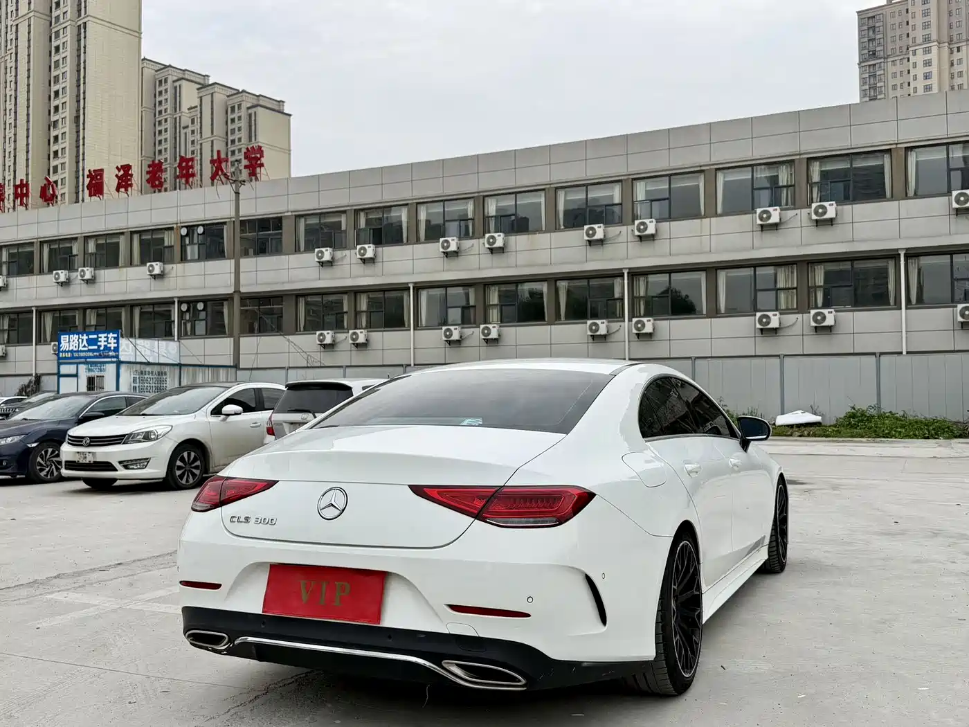 MERCEDES-BENZ CLS