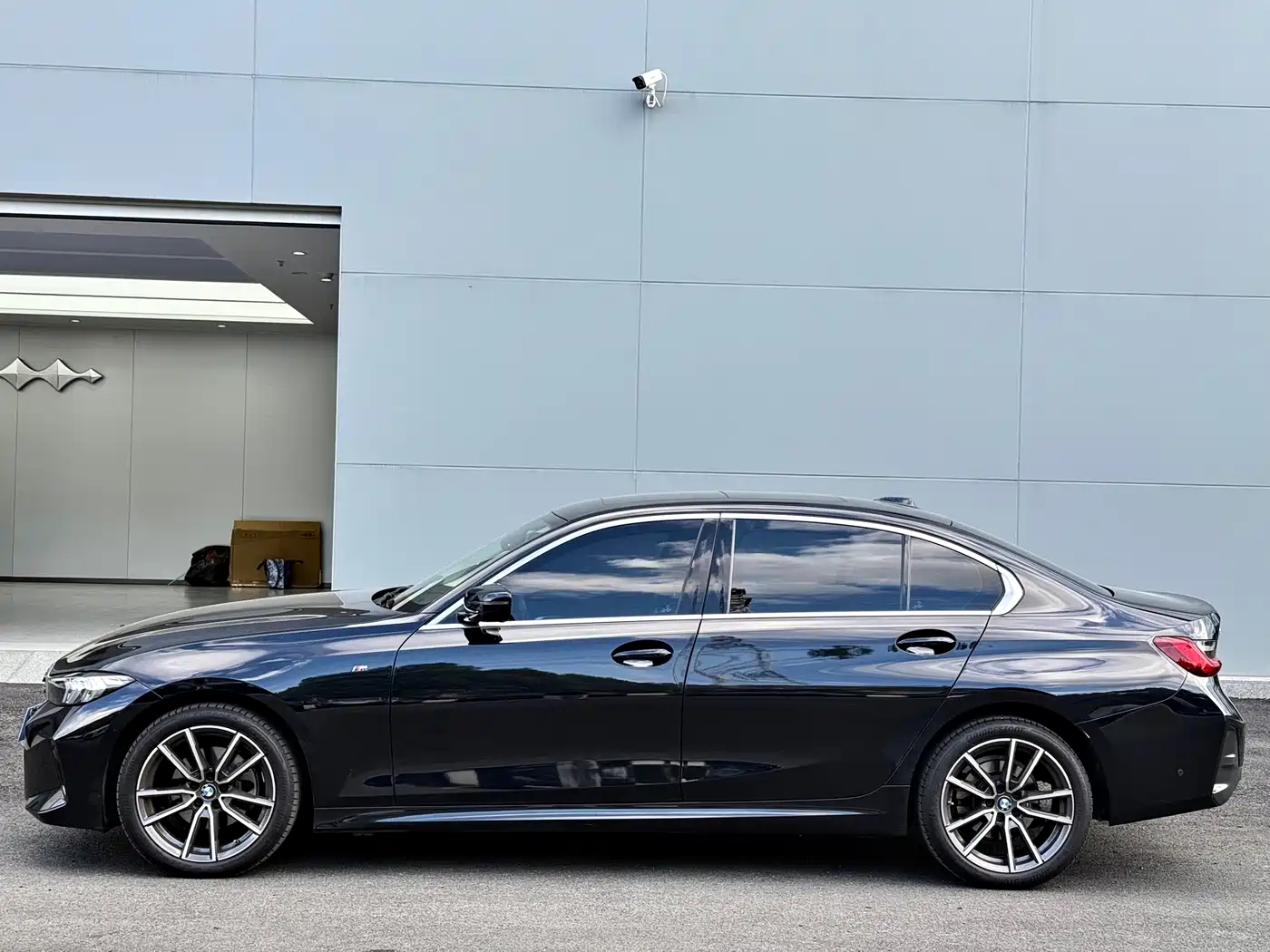 BMW 3 Series 2023 325Li M Sport Package фото 4