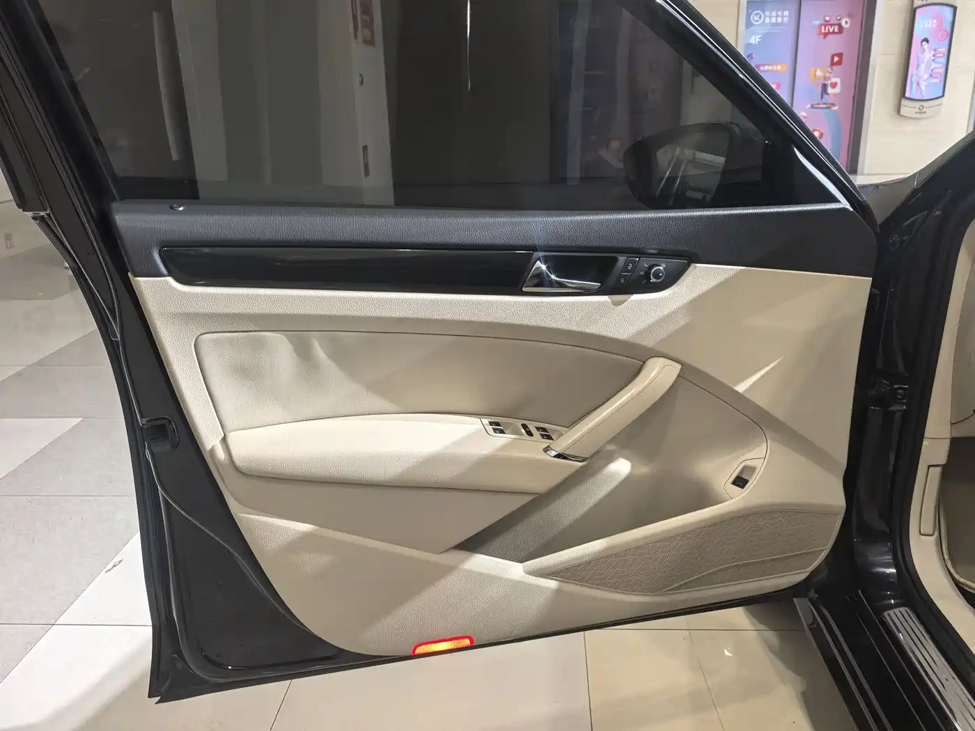 Volkswagen Passat 2013 1.8TSI DSG Zunrong фото 9