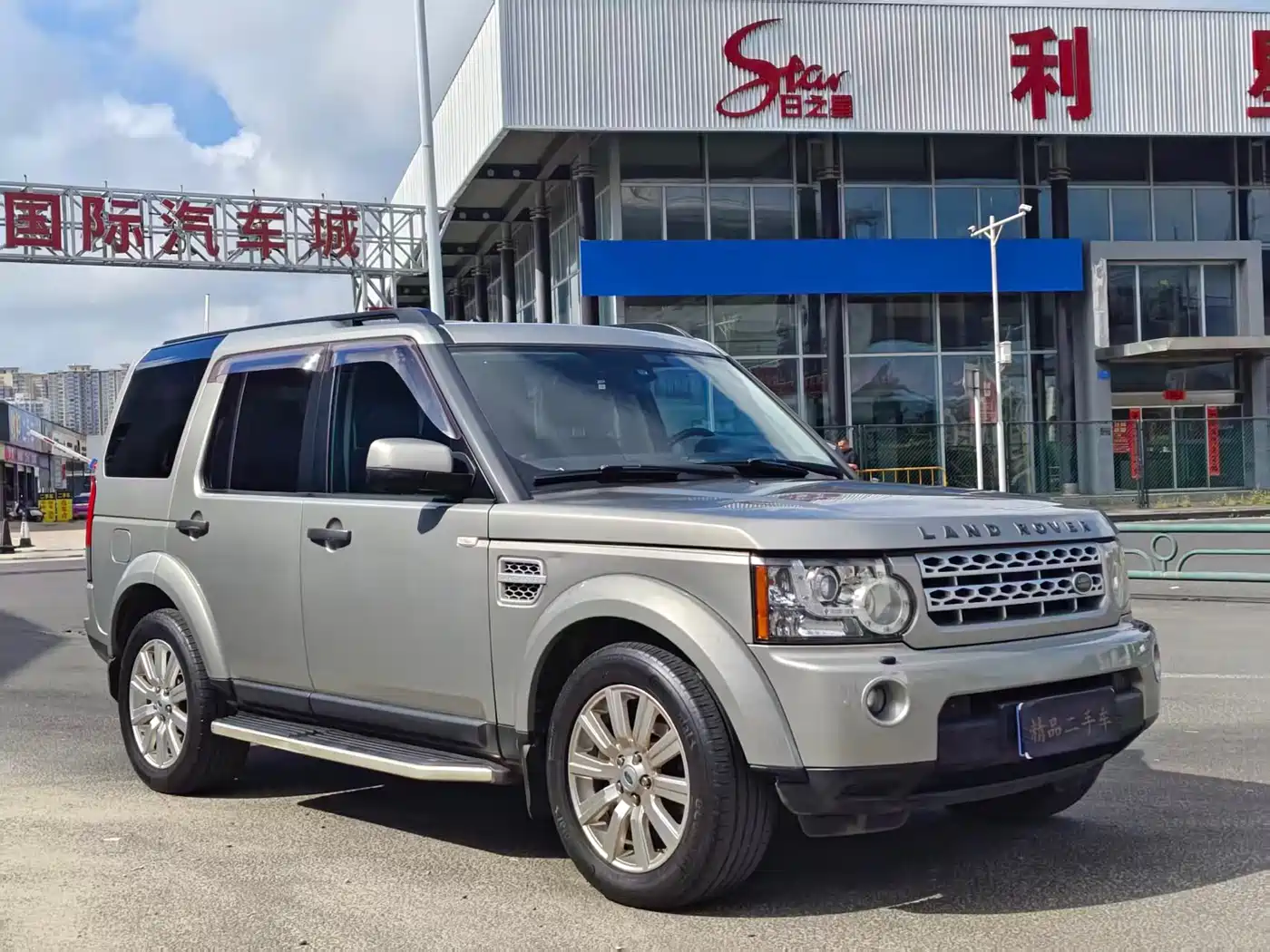Land Rover Discovery 2011 3.0 SDV6 HSE Diesel фото 3