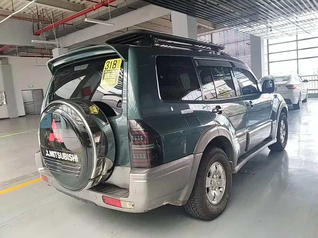Mitsubishi Pajero 2015 2011 Mitsubishi Pajero V73 3.0L AT GLX