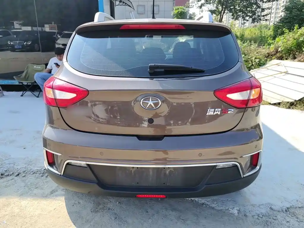 Фото 6 - JAC Refine S2