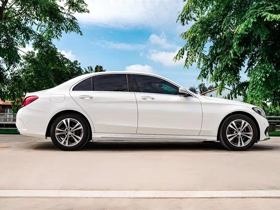 Mercedes-Benz C-Class 2016 C 200 L Sport фото 5