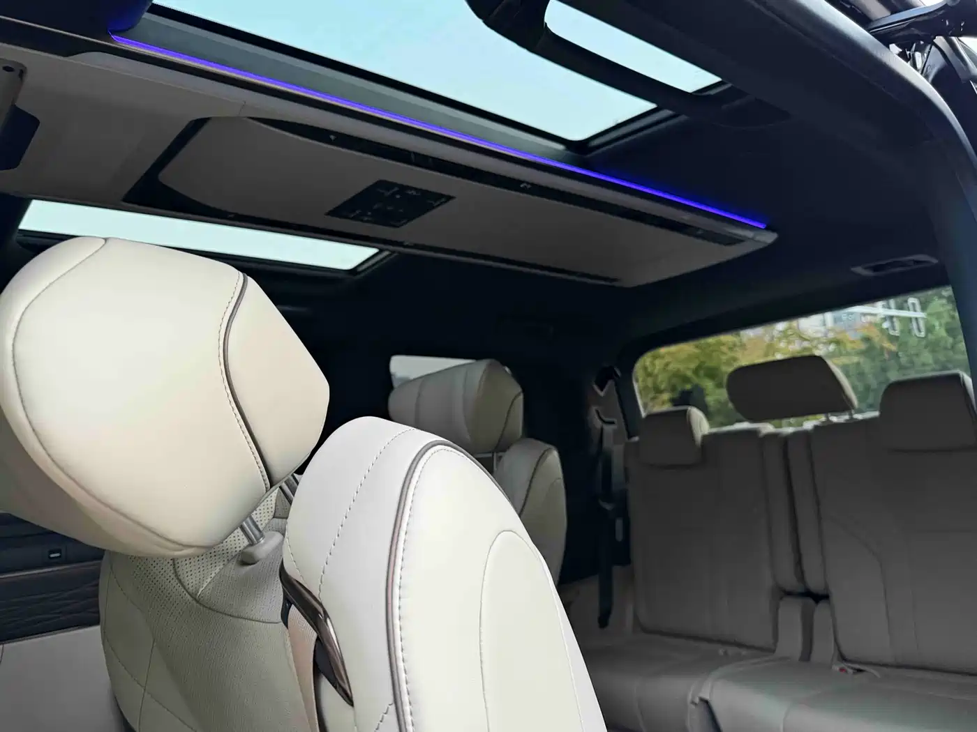 Toyota Vellfire 2024 2024 Crown Hybrid 2.5L Executive Premium Edition