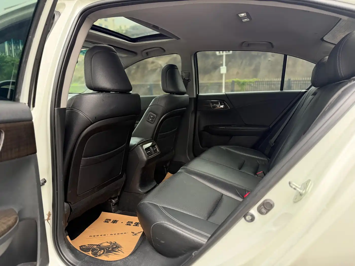 Фото 5 - Honda Accord