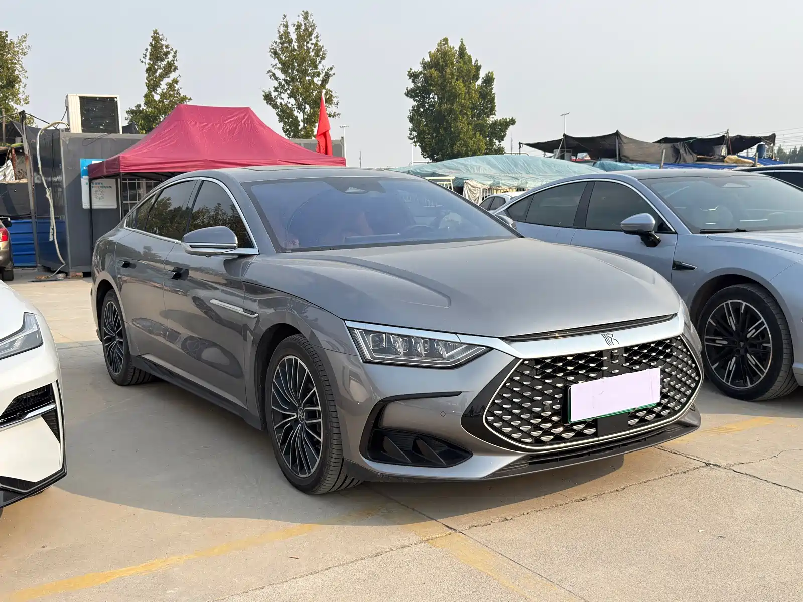 Фото 3 - BYD Han