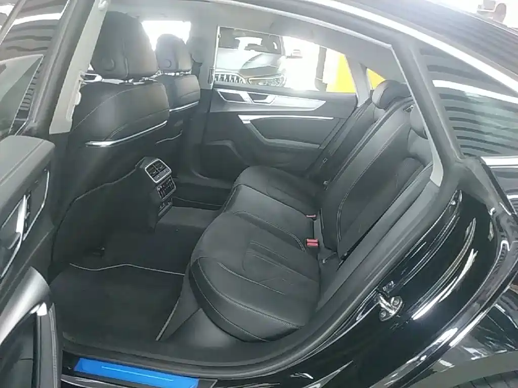 Audi A7L 2026 2025 Model Year 45 TFSI Luxury