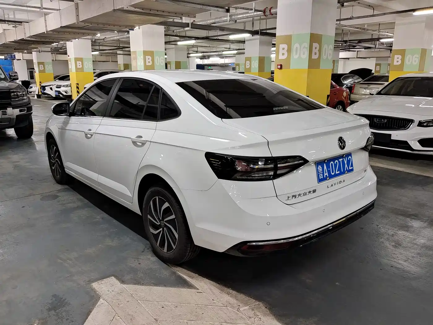 Фото 4 - Volkswagen Lavida