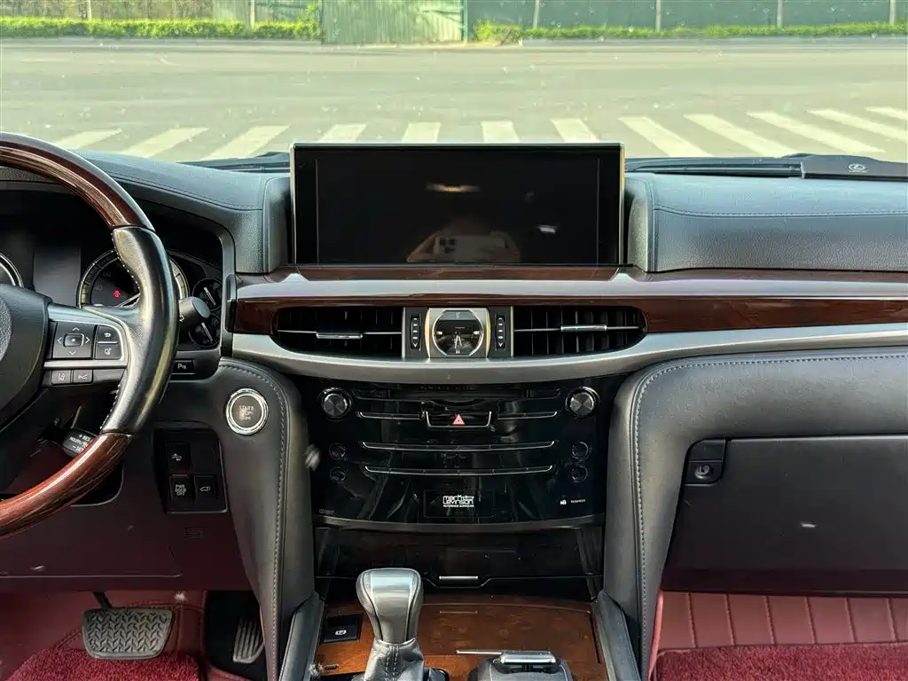 Lexus LX 2017 570 Prestige Luxury фото 12
