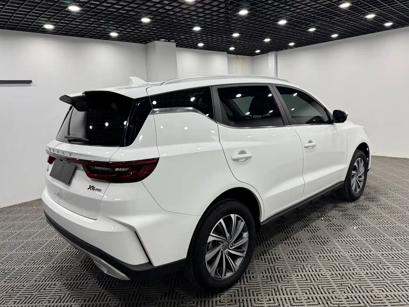 GEELY AUTOMOBILE VISION X6