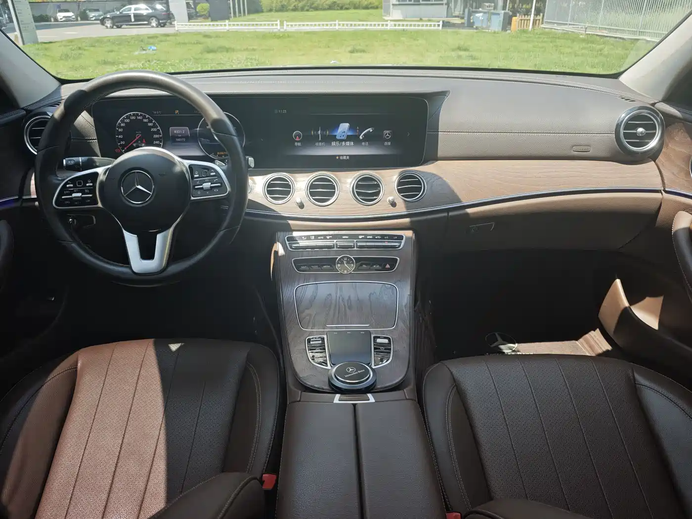 Mercedes-Benz E-Class 2020 E 300 L Fashion фото 15