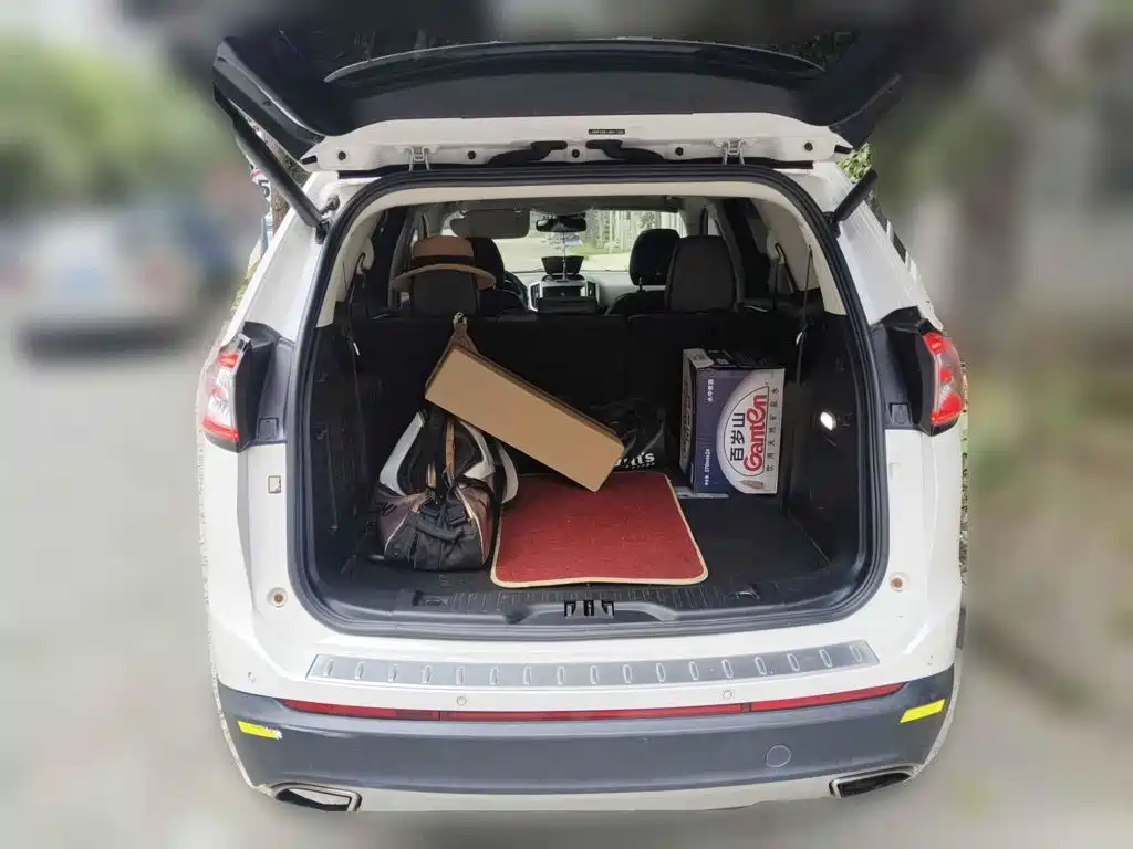 Фото 5 - Ford Edge