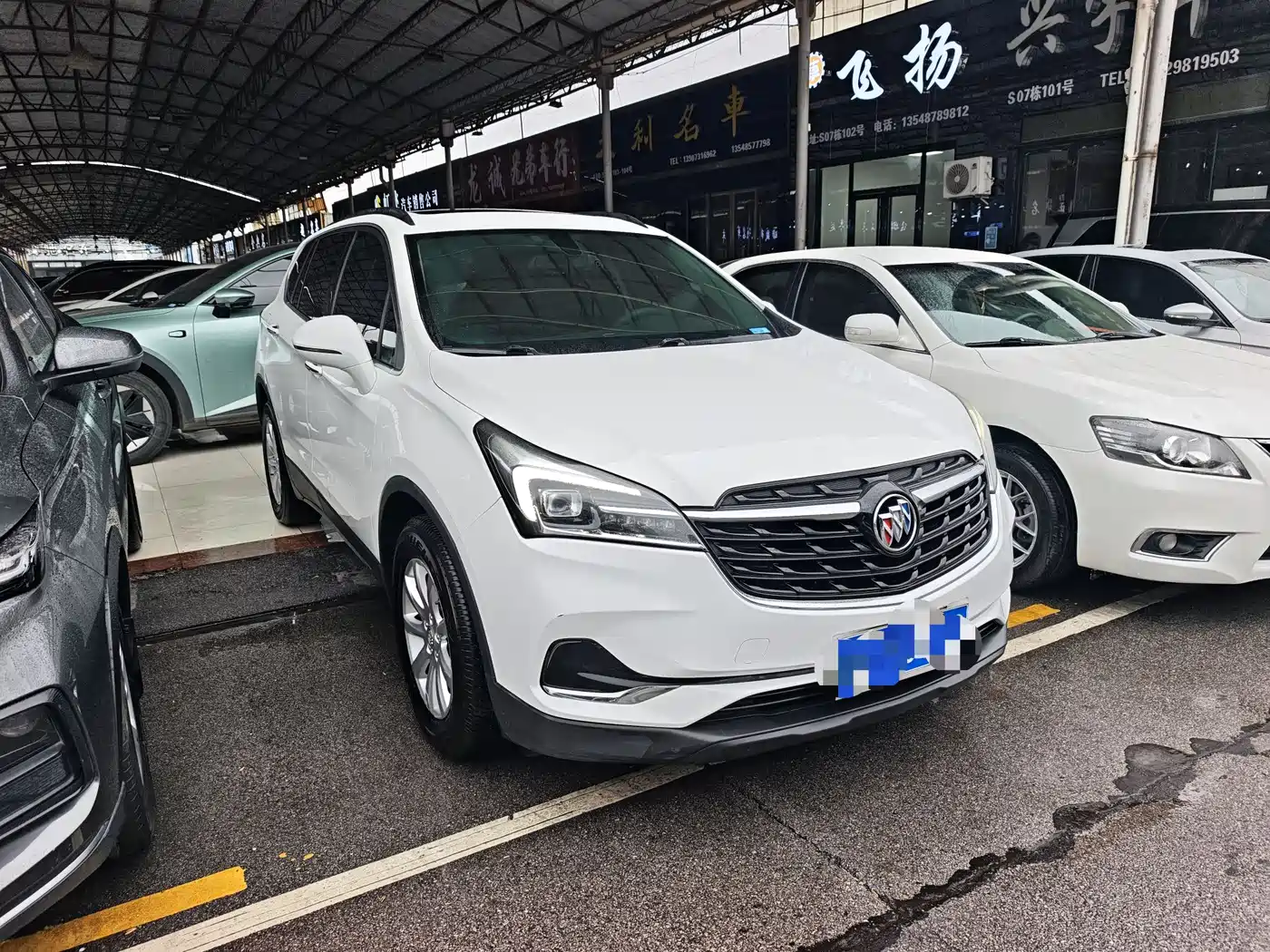 Buick Envision Plus 2020 20T FWD Leading фото 3