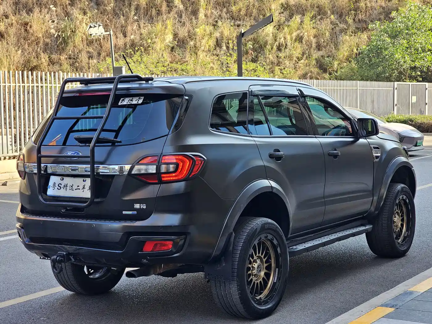 Ford Everest 2017 2.0T Gasoline Automatic 4WD Luxury Edition 5-Seater фото 6