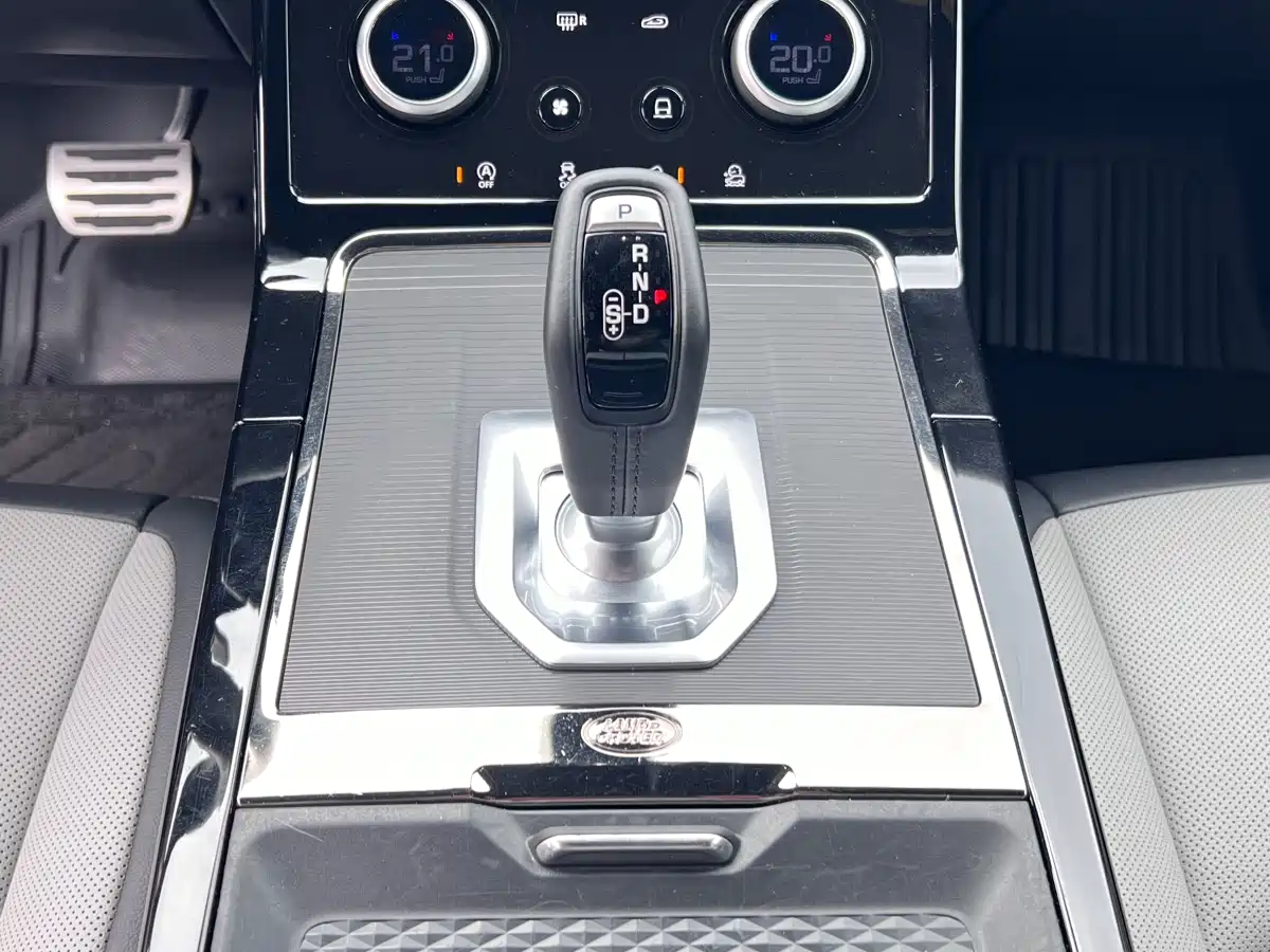 Land Rover Range Rover Evoque 2020 249PS R-DYNAMIC S Sport Edition фото 10