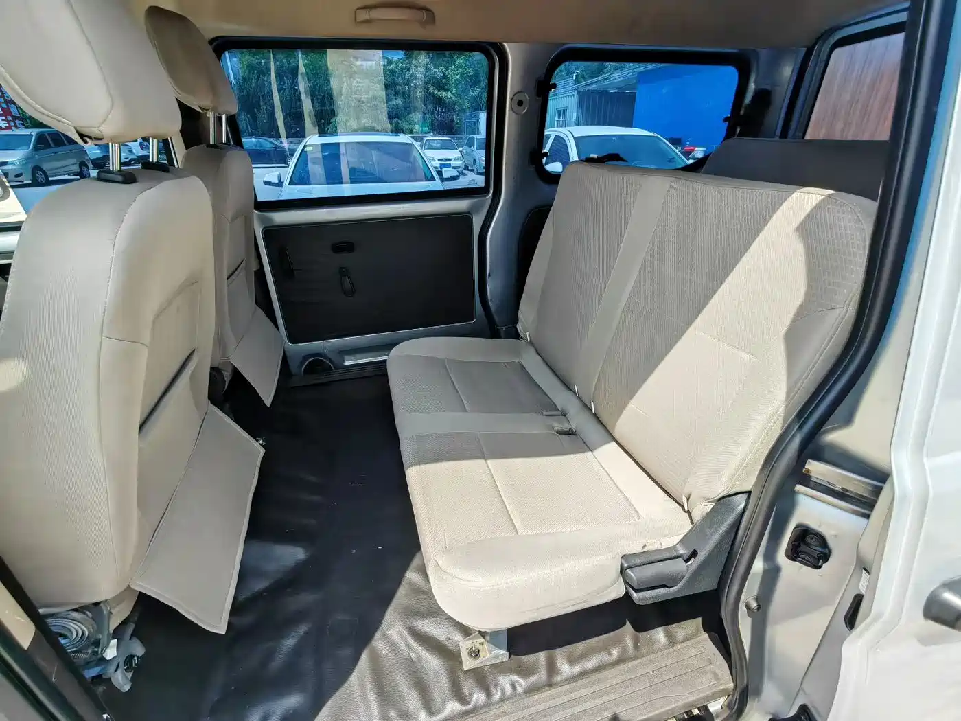 Wuling Motors Wuling Rongguang S 2024 2023 1.5L Base 5/7 Seater