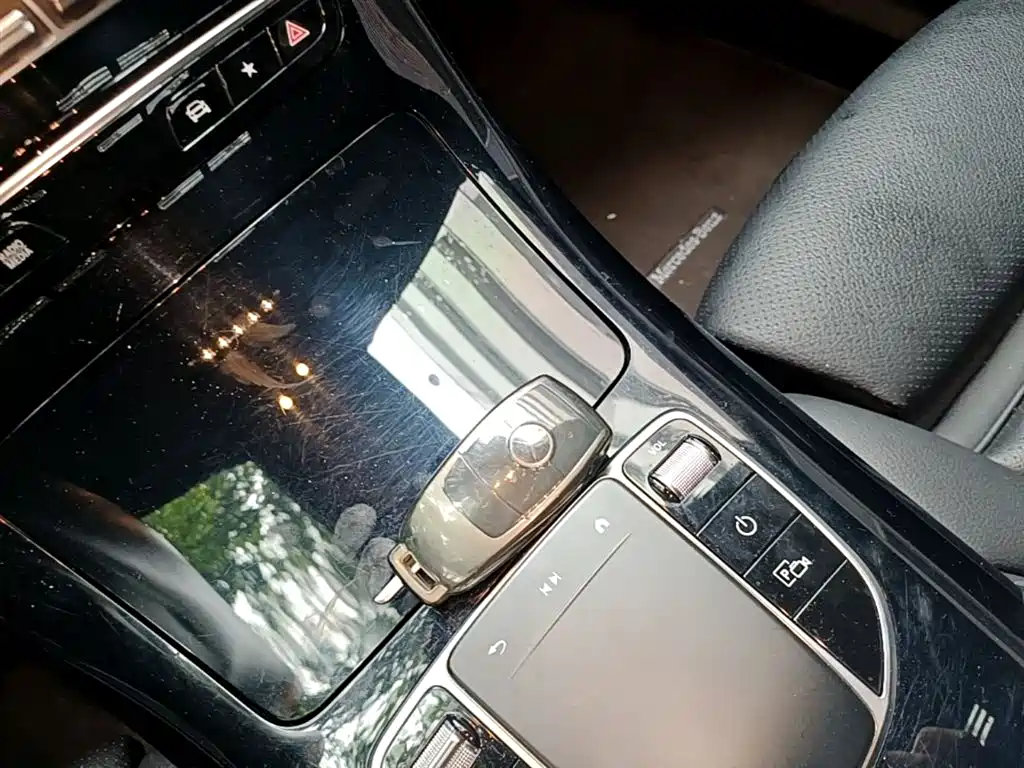 Mercedes-Benz EQC 2022 EQC 400 4MATIC фото 9