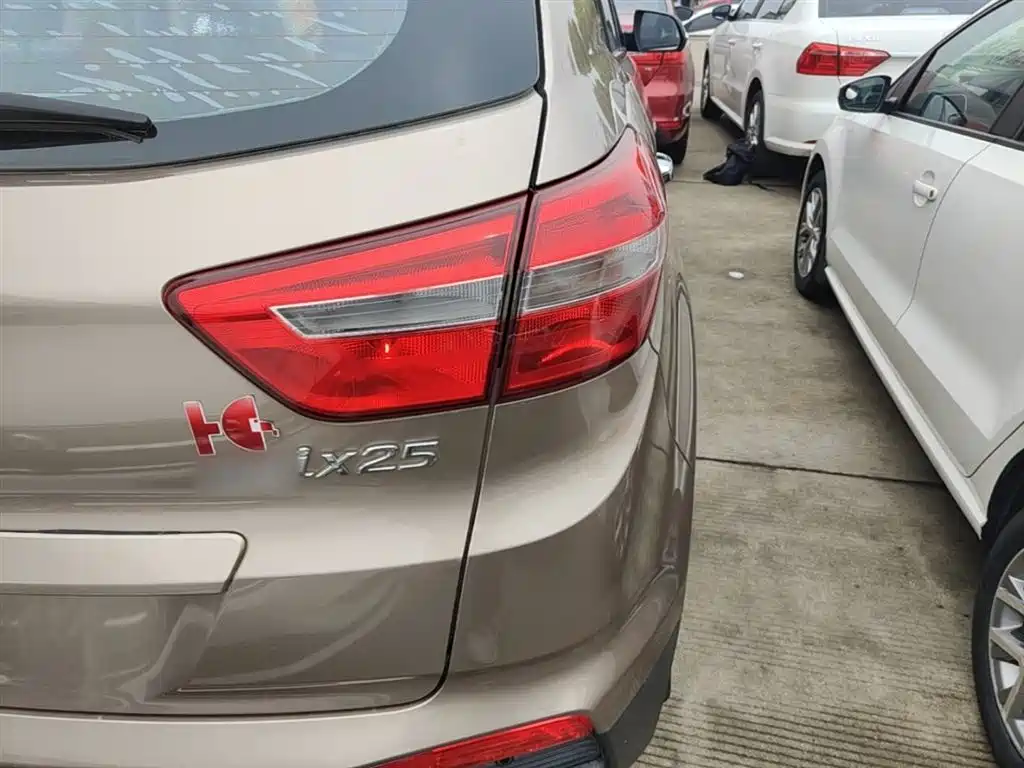 Hyundai Beijing Hyundai ix25 2015 1.6L Automatic 2WD Smart GLS фото 8