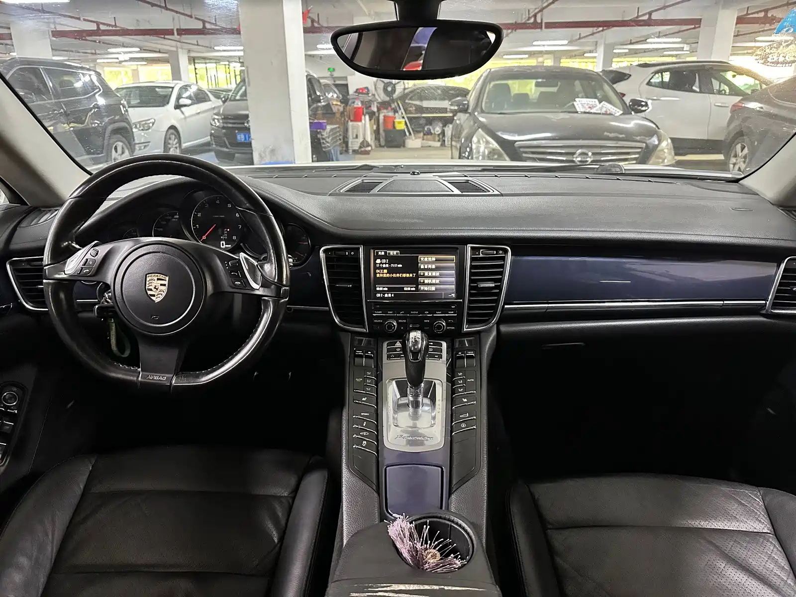 Photo 8 - Porsche Panamera
