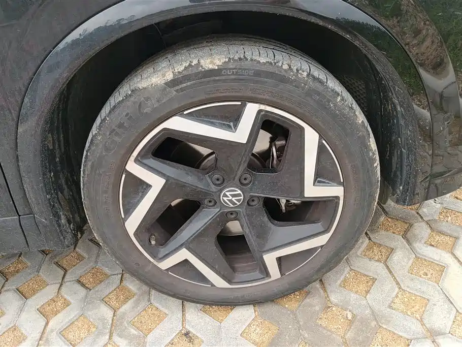 Volkswagen Tiguan L 2024 PRO 330TSI 2WD R-Line Smart Edition фото 6