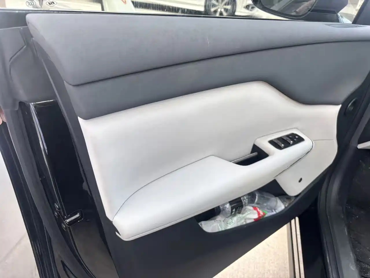 Voyah Auto Voyah Zhiyin 2024 Long Range Super Charging Edition фото 9