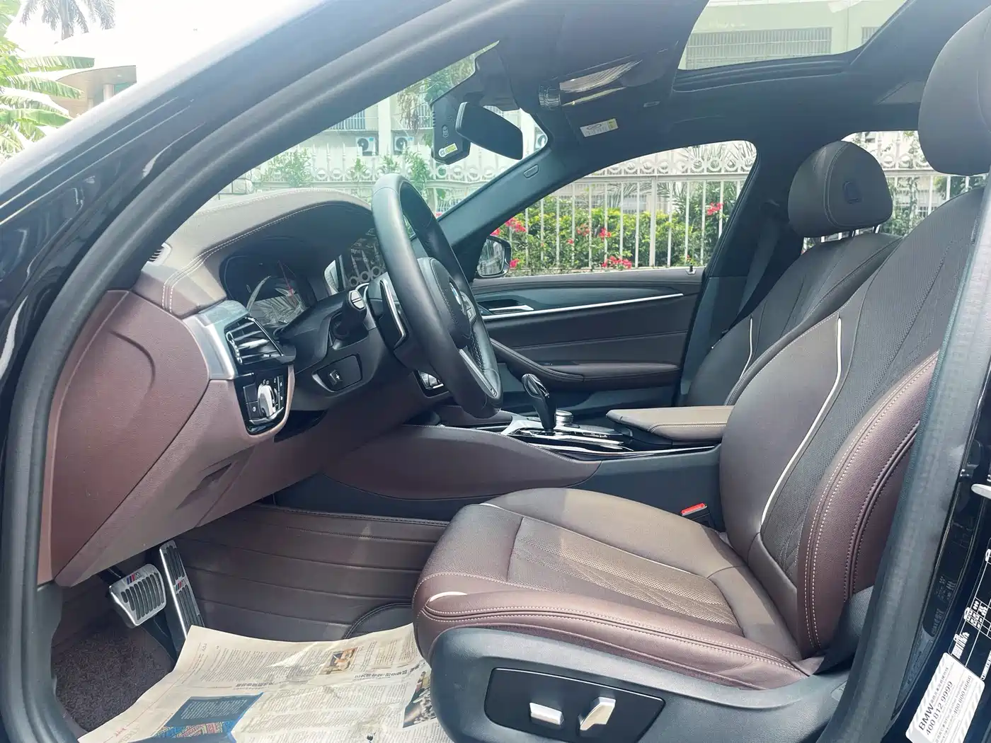 BMW 5 Series 2022 Model Second Facelift 530Li Leading M Sport Package фото 5