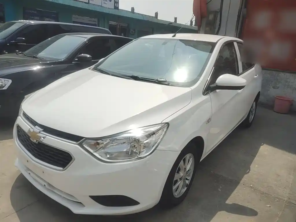 Chevrolet Sail 2015 Sail 3 1.3L Manual Ideal Edition фото 2
