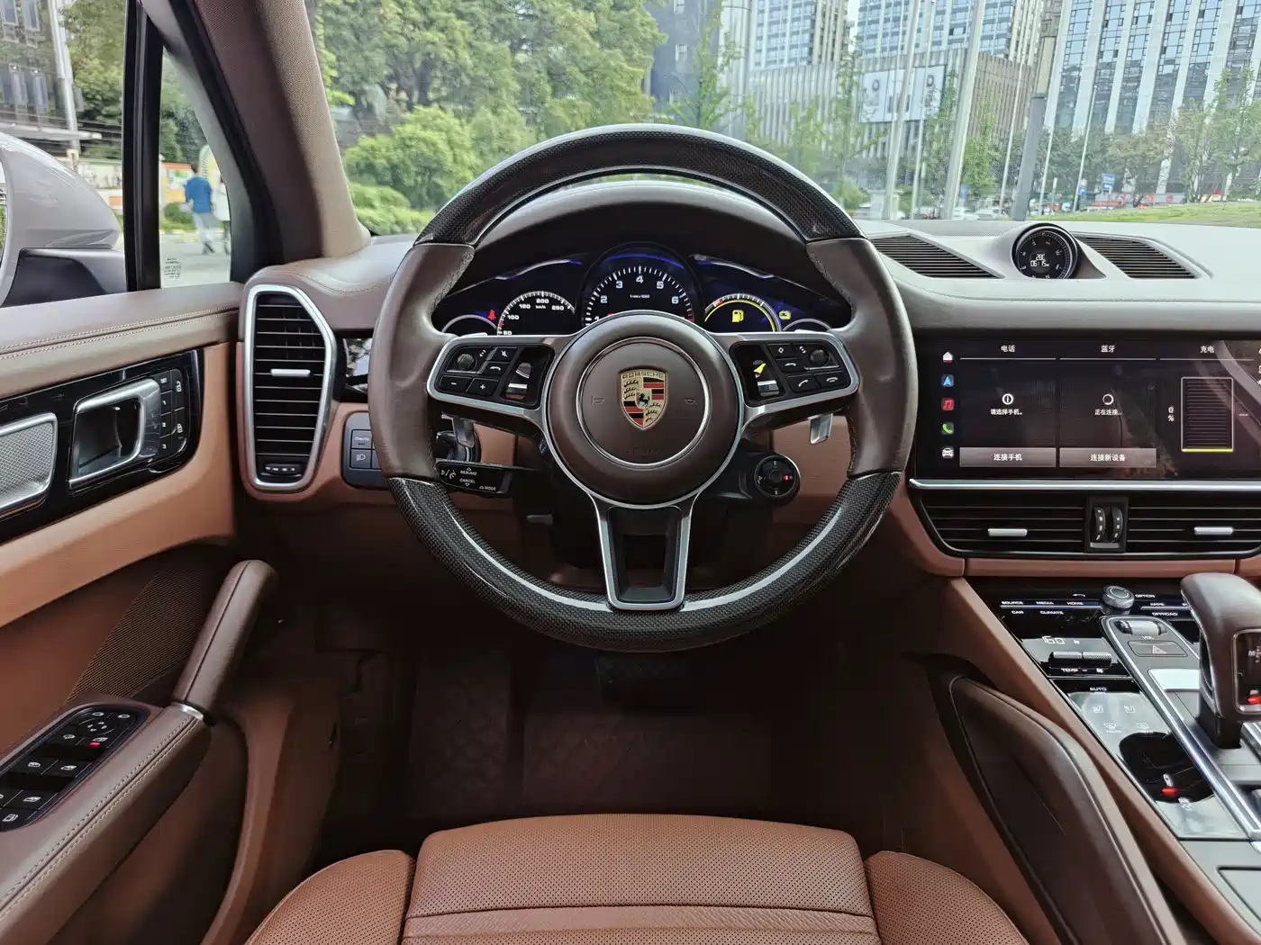 Porsche Cayenne New Energy 2023 Cayenne E-Hybrid 2.0T Platinum Edition фото 9