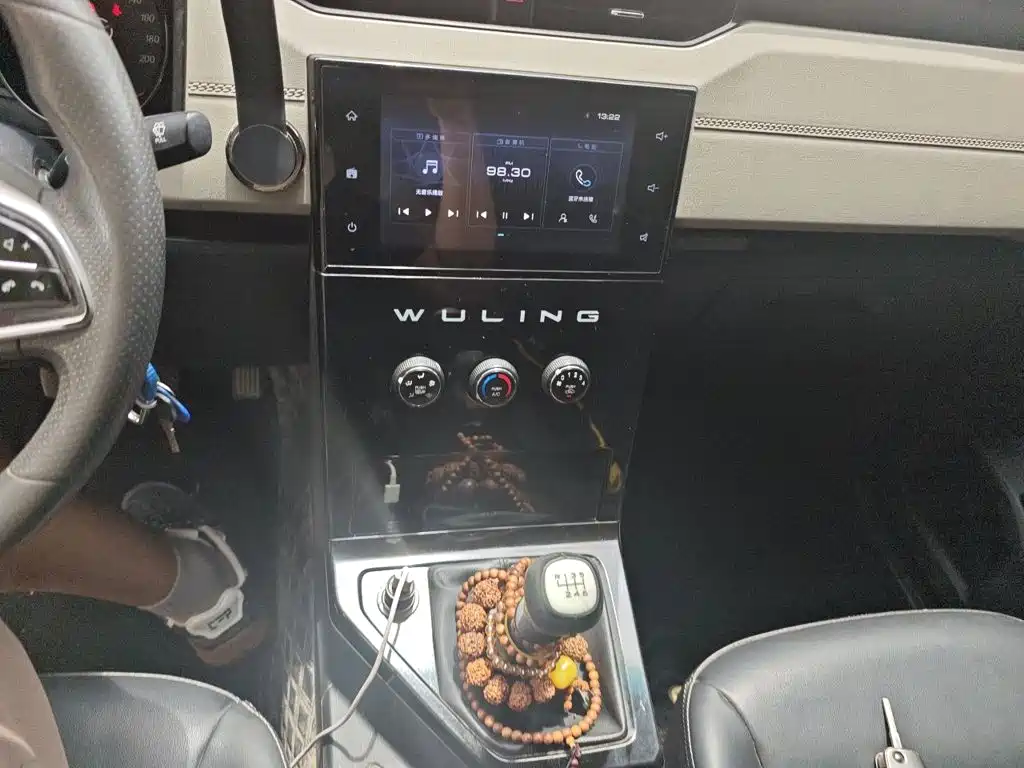 Wuling Motors Wuling Journey 2022 2021 1.5T Manual Luxury Edition