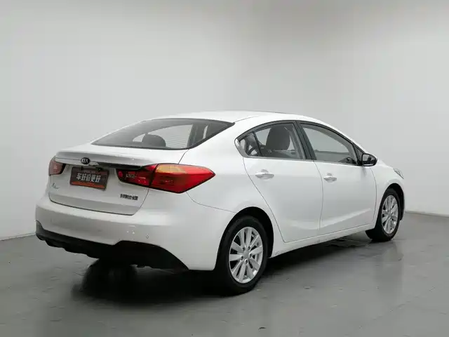 Kia K3 2015 1.6L Manual GLS — фото 2