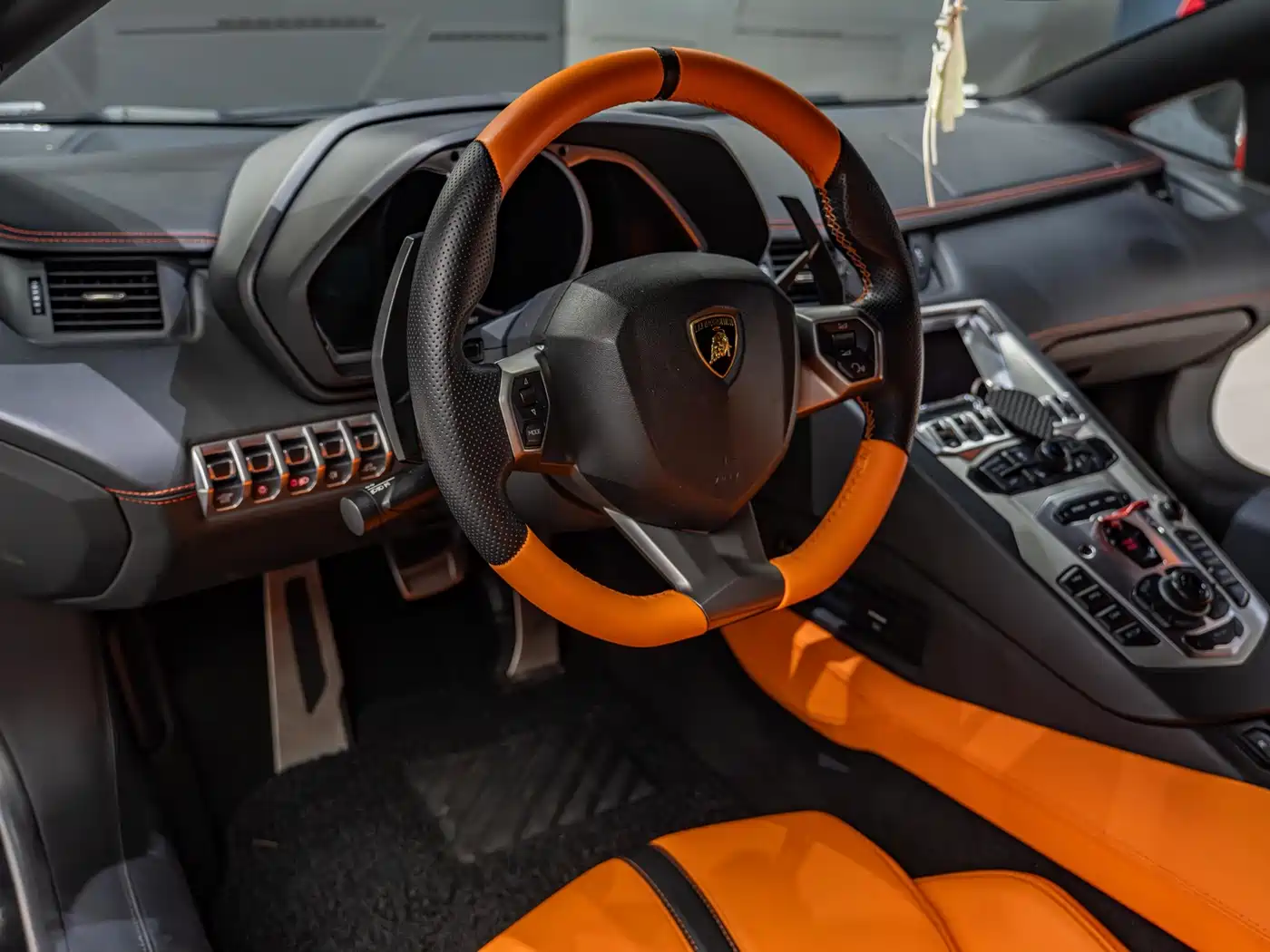 Lamborghini Aventador 2013 2011 LP 700-4
