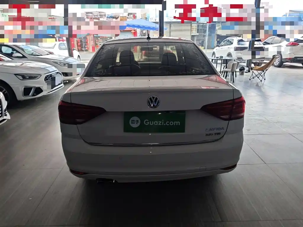 Volkswagen Lavida 2017 1.6L Automatic Comfort Edition фото 6
