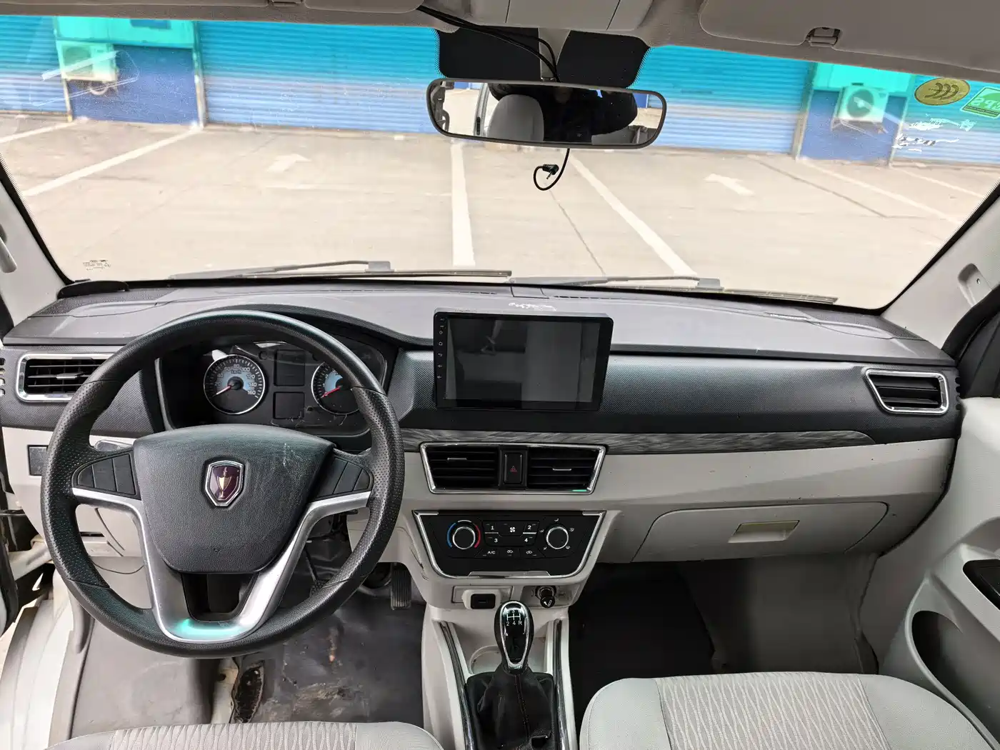 Jinbei New Hiace S 2021 2021 1.5L Fortune Central Air-conditioned Passenger Vehicle China VI SWC15M