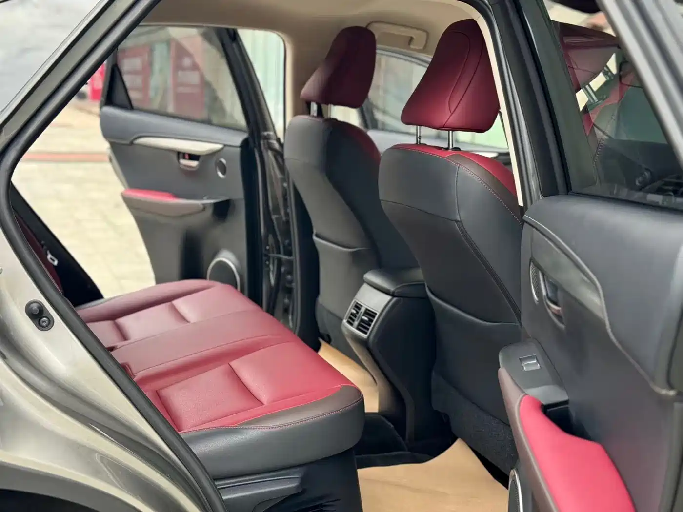 Lexus NX 2018 Model 300 FWD Fengxing Edition фото 13