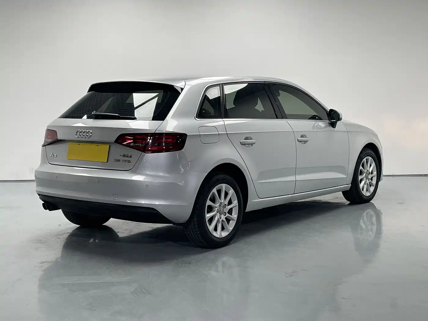 Audi A3 2014 Sportback 35 TFSI Automatic Progressive фото 7