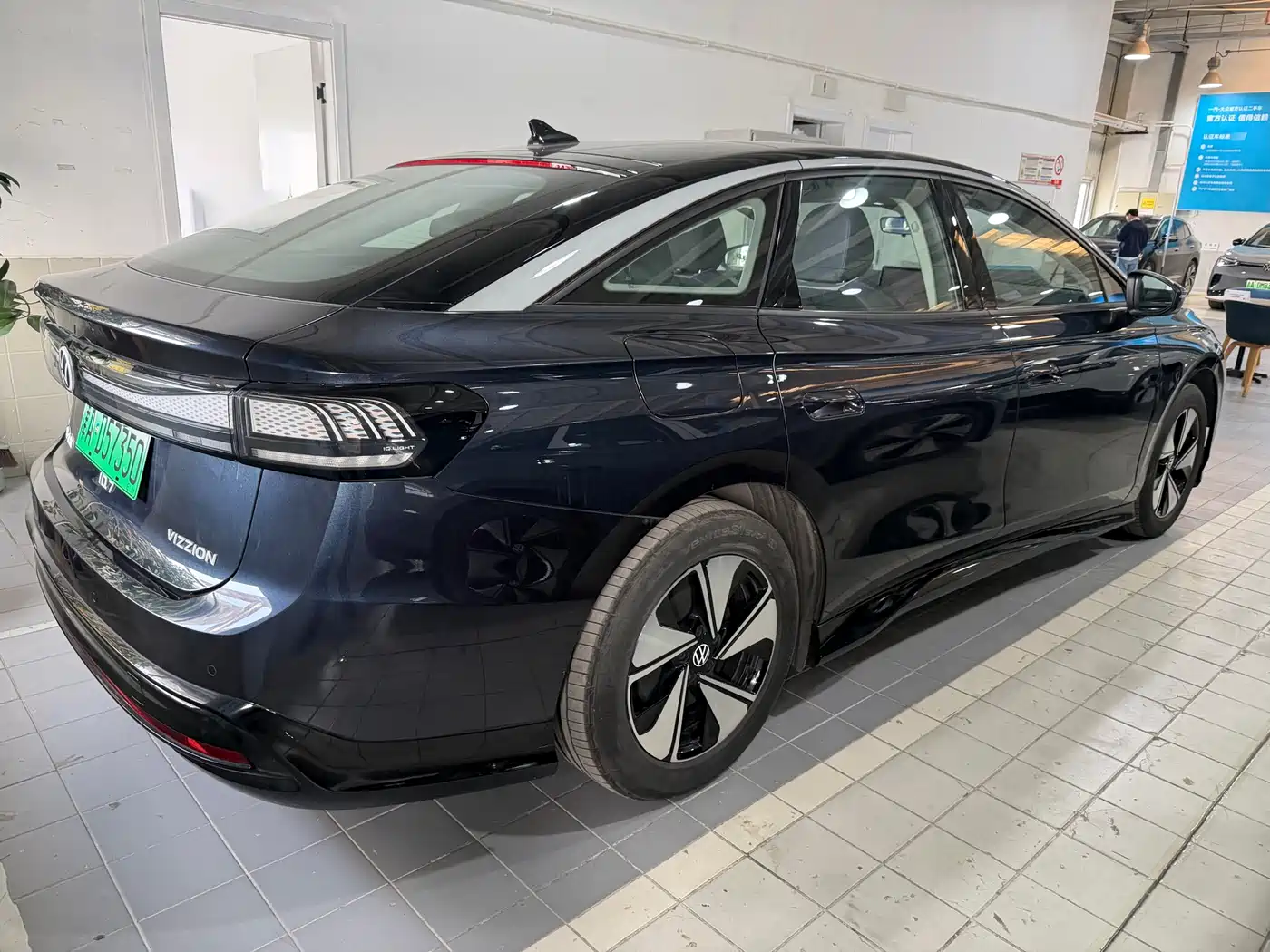 VOLKSWAGEN ID.7 VIZZION