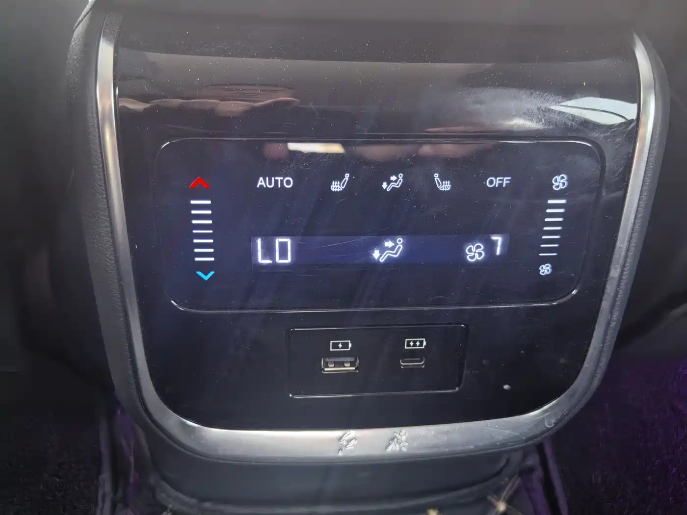 Hongqi HS7 PHEV 2024 2024 2.0T PHEV AWD Flagship 6-Seater