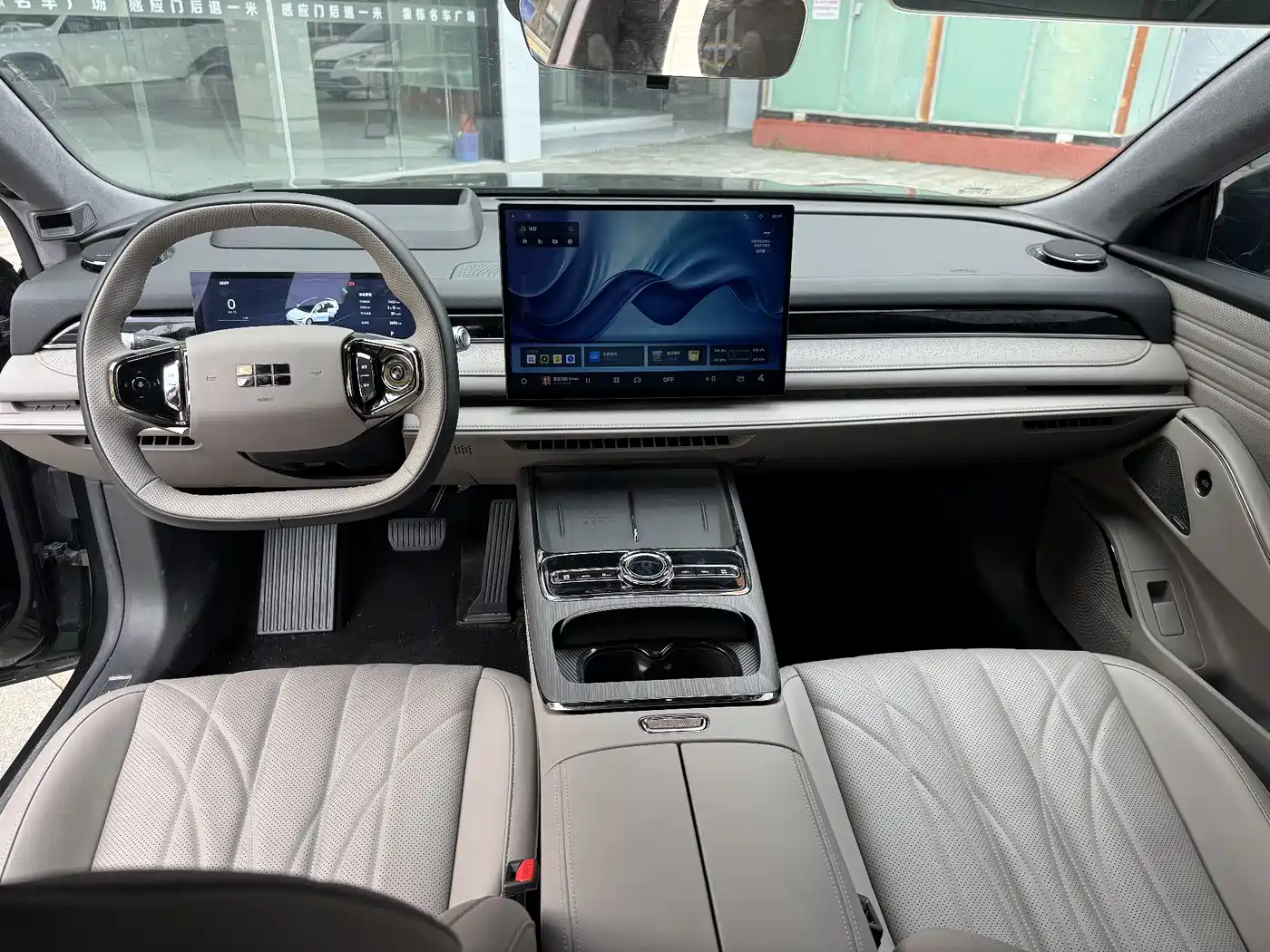 Geely Galaxy Galaxy Xingyao 8 2025 130km EM-P Starship Edition фото 8