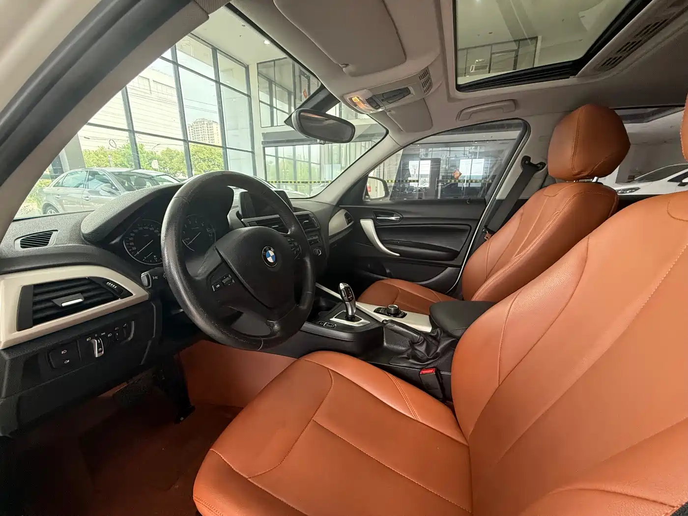 BMW 1 Series (Import) 2013 Facelift 116i Leading Model фото 9