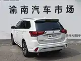 Фото 25 - Mitsubishi Outlander
