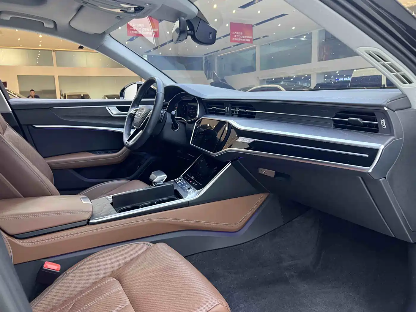 Audi A6L 2023 55 TFSI quattro Exclusive Elegance фото 20