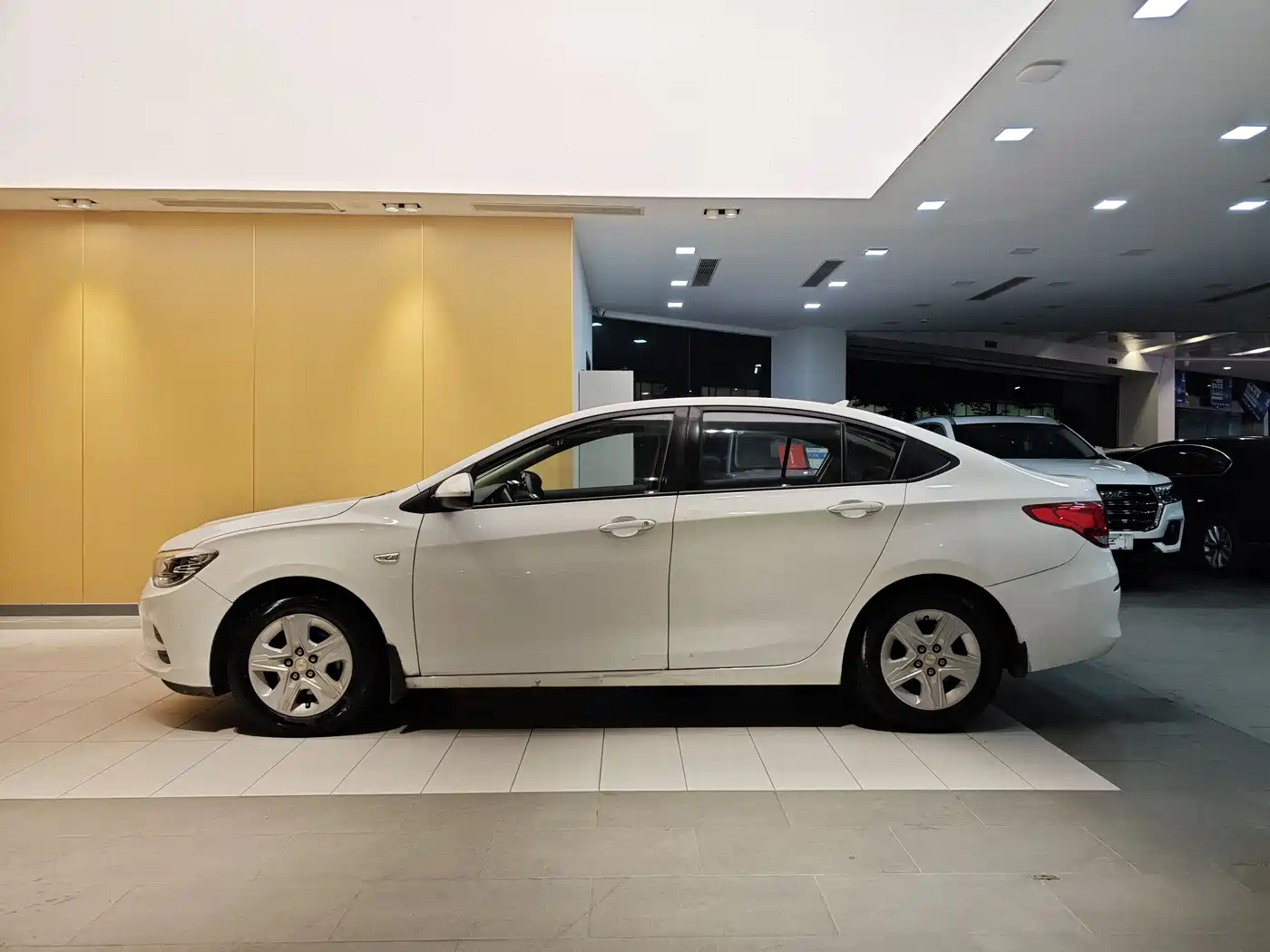 CHEVROLET KOVOZ